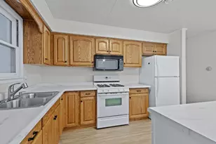 2934 43rd St, Two Rivers, WI 54241 - Photo 13