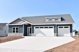 3208 Eclipse Dr, Green Bay, WI 54311 - Photo 1