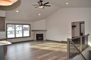 3208 Eclipse Dr, Green Bay, WI 54311 - Photo 11