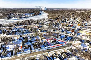 327 Sarah St, Kaukauna, WI 54130 - Photo 37