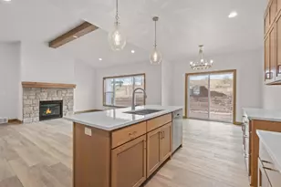 W173 Meadow Ridge Trail, Kaukauna, WI 54130 - Photo 19