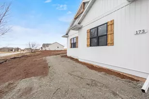 W173 Meadow Ridge Trail, Kaukauna, WI 54130 - Photo 5