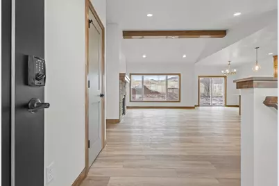 W173 Meadow Ridge Trail, Kaukauna, WI 54130 - Photo 9