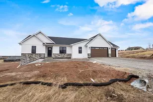 W224 Sunset View Circle, Kaukauna, WI 54130 - Photo 3