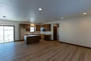 1241 W Thorn Crk Dr, Hilbert, WI 54129 - Photo 3