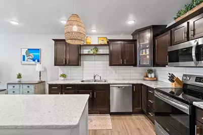 224 S Jackson Street, Green Bay, WI 54301 - Photo 15