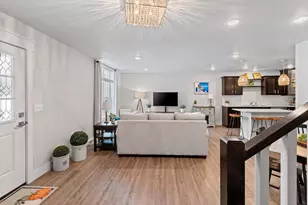 224 S Jackson St, Green Bay, WI 54301 - Photo 5