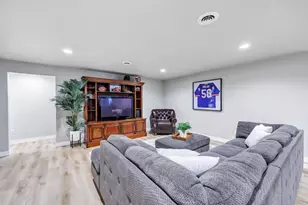 2531 S Stellita Cir, De Pere, WI 54115 - Photo 25