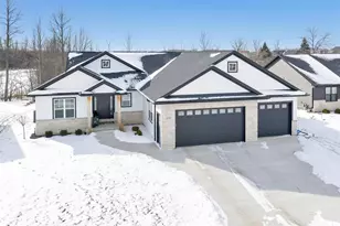 2531 S Stellita Cir, De Pere, WI 54115 - Photo 35