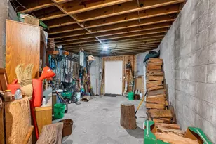 2355 Lost Dauphin Rd, De Pere, WI 54115 - Photo 37