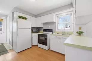 1104 Stead Dr, Menasha, WI 54952 - Photo 9