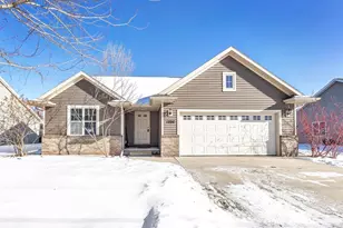 1320 Cardinal Ln, Howard, WI 54313 - Photo 29