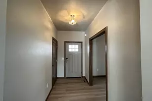 N9035 Cedar Ct, Menasha, WI 54952 - Photo 5