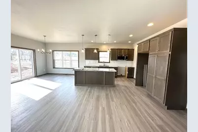 N9035 Cedar Court, Menasha, WI 54952 - Photo 3