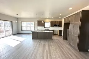 N9035 Cedar Ct, Menasha, WI 54952 - Photo 3