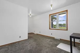 8464 County Rd S, Pulaski, WI 54162 - Photo 43