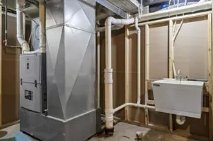 337 S Quincy St, Green Bay, WI 54301 - Photo 41