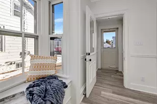 236 W South Park Ave, Oshkosh, WI 54902 - Photo 9