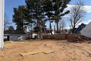 112 E Law St, New London, WI 54961 - Photo 3