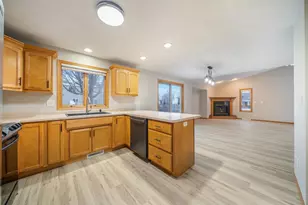 814 Lang Way, Kimberly, WI 54136 - Photo 7