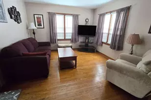 1421 S 21st St, Manitowoc, WI 54220 - Photo 5