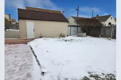 1421 S 21st Street, Manitowoc, WI 54220 - Photo 29