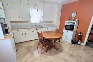 1421 21st St, Manitowoc, WI 54220 - Photo 7
