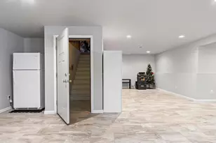 448 Meadow Wind Dr, Green Bay, WI 54311 - Photo 39