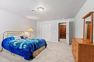 448 Meadow Wind Dr, Green Bay, WI 54311 - Photo 35