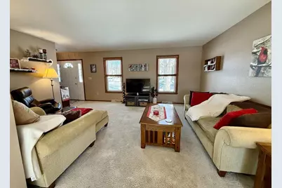 363 Sunnybrook Drive, Oshkosh, WI 54904 - Photo 3