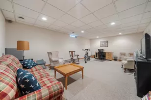 1579 Pond View Dr, Neenah, WI 54956 - Photo 25