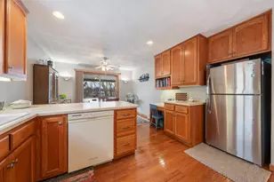 1579 Pond View Dr, Neenah, WI 54956 - Photo 13