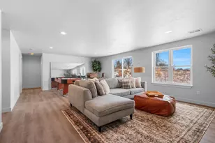 208 Clubhouse Ln, Kimberly, WI 54913 - Photo 37