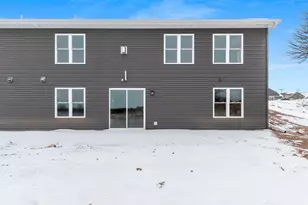 208 Clubhouse Ln, Kimberly, WI 54913 - Photo 3