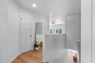 210 Clubhouse Ln, Kimberly, WI 54913 - Photo 5