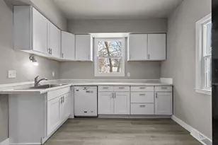 1014 Stuart St, Green Bay, WI 54301 - Photo 13