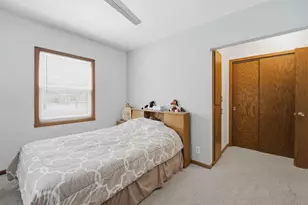 1928 S Lawe St, Appleton, WI 54915 - Photo 7