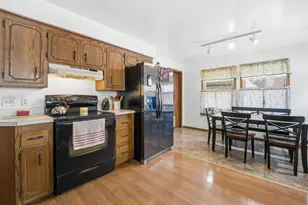 1928 S Lawe St, Appleton, WI 54915 - Photo 11