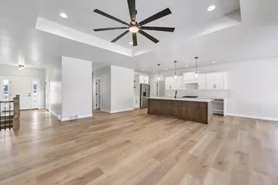 3698 Folkestone Drive, Green Bay, WI 54313 - Photo 7