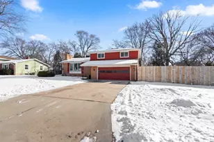3263 S Clay St, Green Bay, WI 54301 - Photo 3