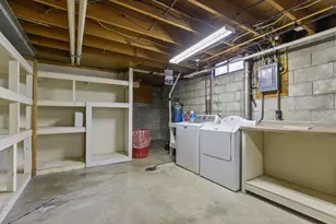 2401 W Roberts Ave, , WI 54914 - Photo 35