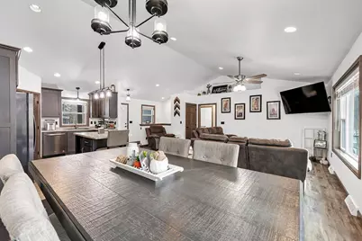 5887 State Highway 22, Lena, WI 54139 - Photo 9