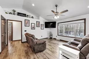 5887 State Hwy 22, Lena, WI 54139 - Photo 7