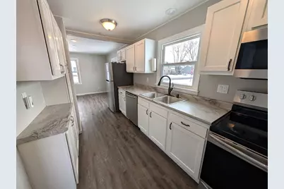 181 S Washington Street, Berlin, WI 54923 - Photo 3