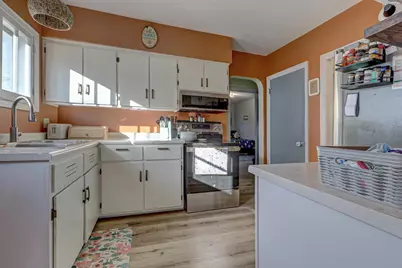 213 Lawson Street, Menasha, WI 54952 - Photo 3