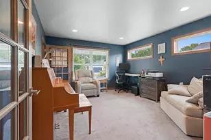 2503 Remington Rd, Green Bay, WI 54302 - Photo 9