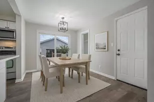 1201 W Brewster St, Appleton, WI 54914 - Photo 27