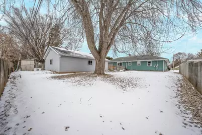 1201 W Brewster Street, Appleton, WI 54914 - Photo 7