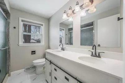 1201 W Brewster Street, Appleton, WI 54914 - Photo 19