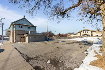 344 Bowen Street, Oshkosh, WI 54901 - Photo 5